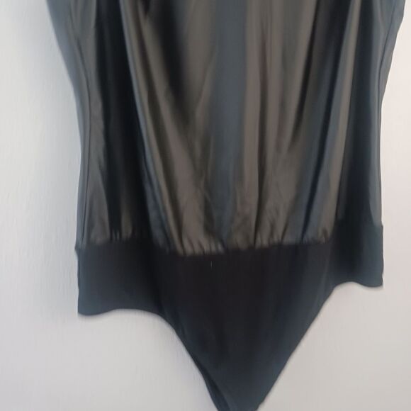 Torrid Plus Size 2X Black Faux Leather Mock Neck Bodysuit, Snap Crotch - Picture 5 of 7